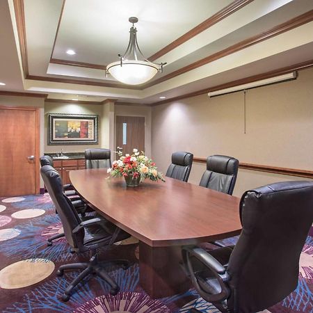 Hampton Inn Siloam Springs Экстерьер фото