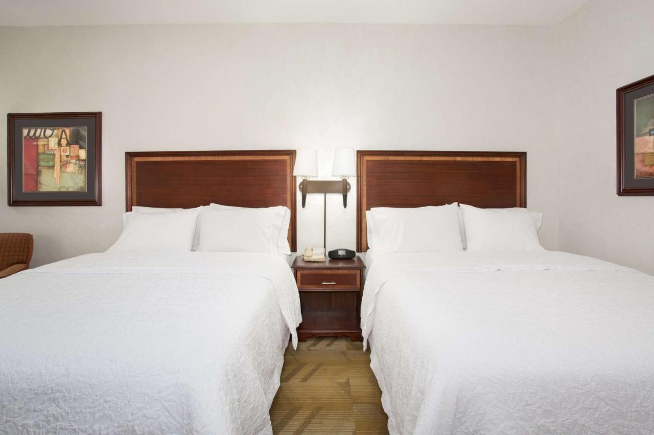Hampton Inn Siloam Springs Экстерьер фото
